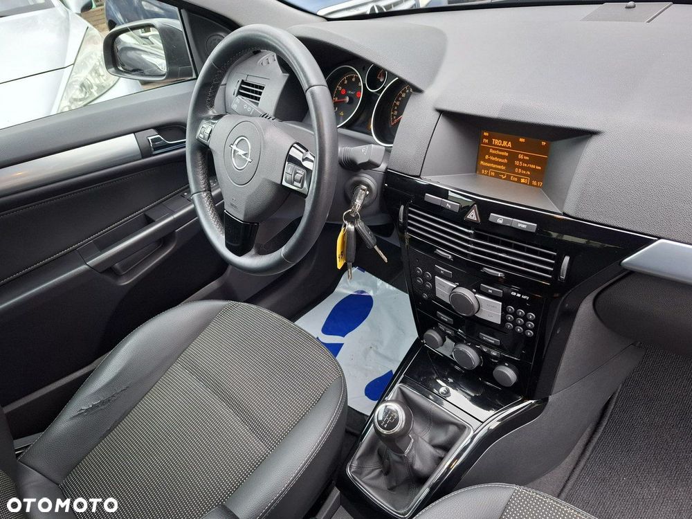 Opel Astra 1.8 Innovation - 18