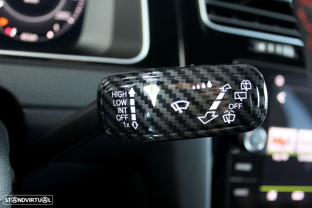 VW Golf 2.0 TSI GTI DSG - 28