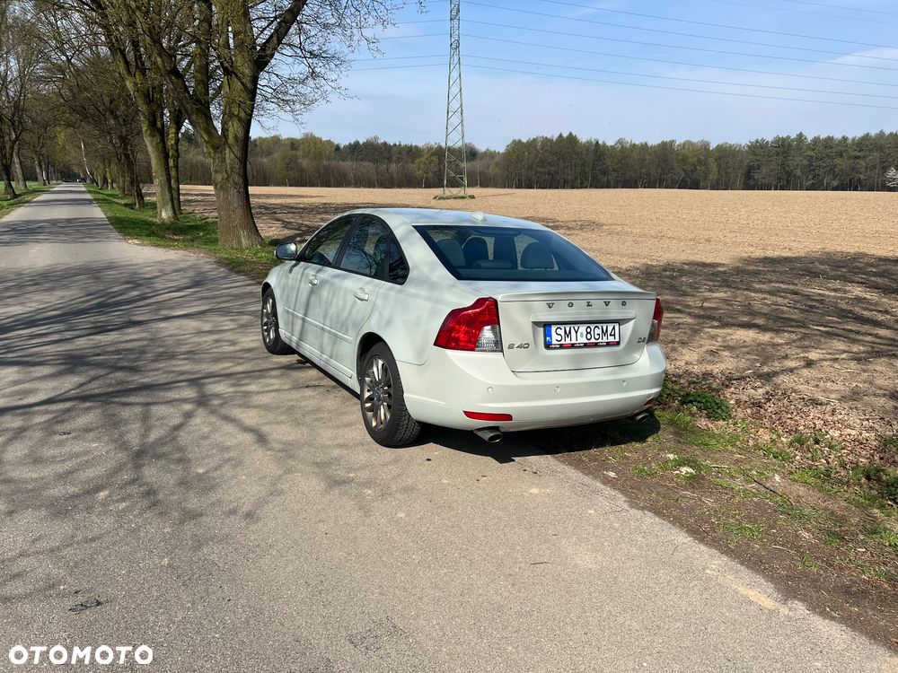Volvo S40 ver-d3-business-edition - 4