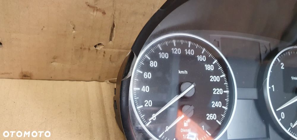 Licznik zegary BMW 3 E90 2.0D - 4