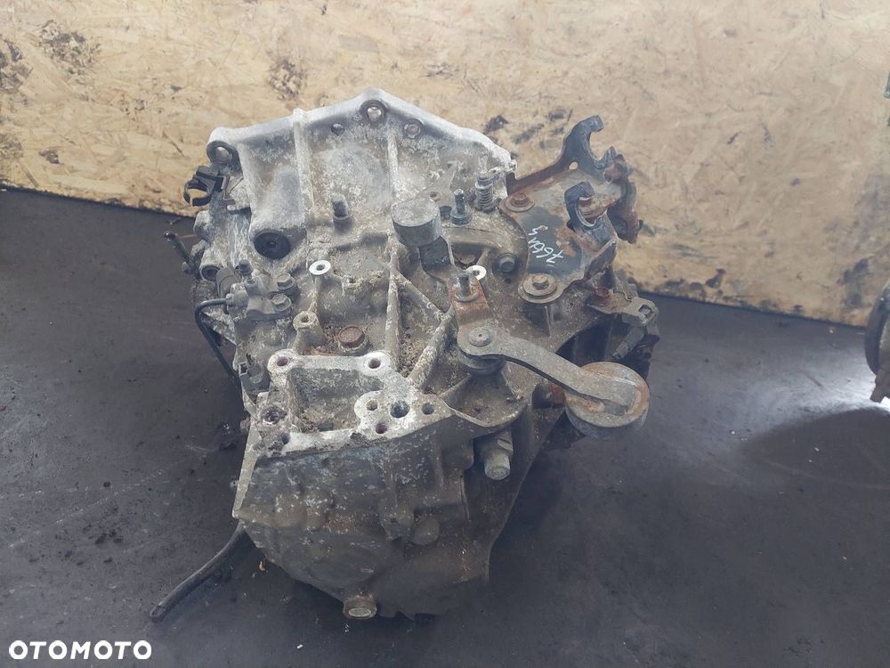 SKRZYNIA BIEGÓW TOYOTA YARIS II 1.33 16V MANUAL 6 BIEGÓW - 3