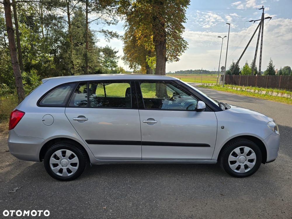 Skoda Fabia 1.4 16V Elegance - 6