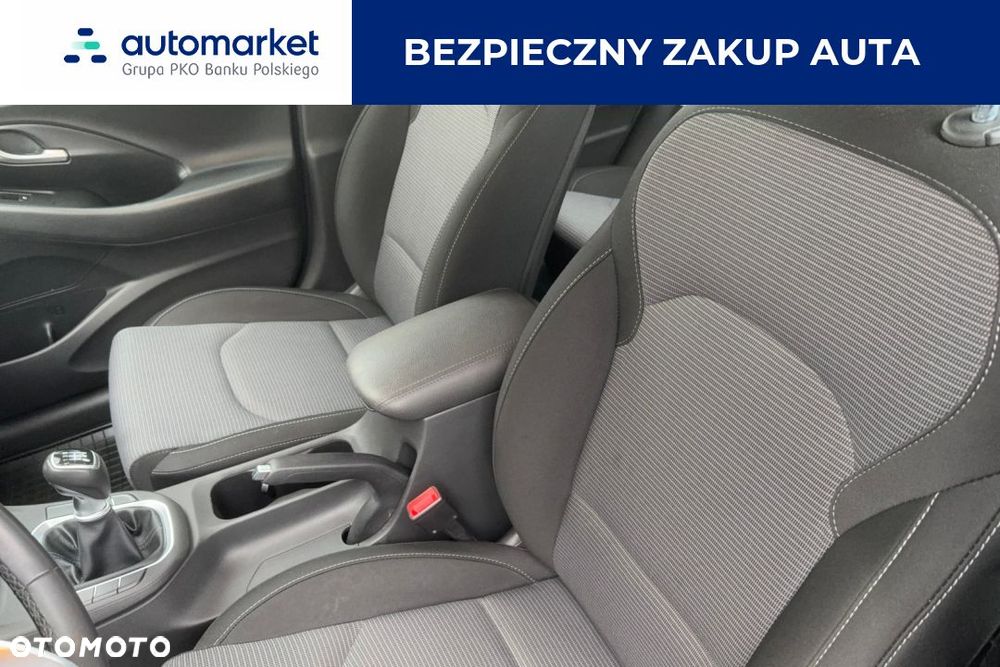 Hyundai i30 1.5 DPI Classic + - 10