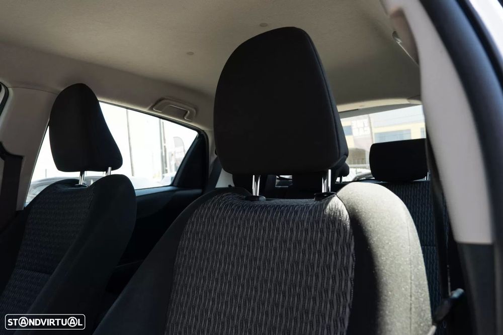 Toyota Yaris 1.4 D-4D Exclusive - 14