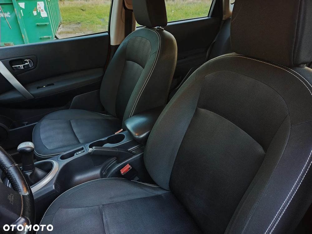 Nissan Qashqai 1.6 visia - 22