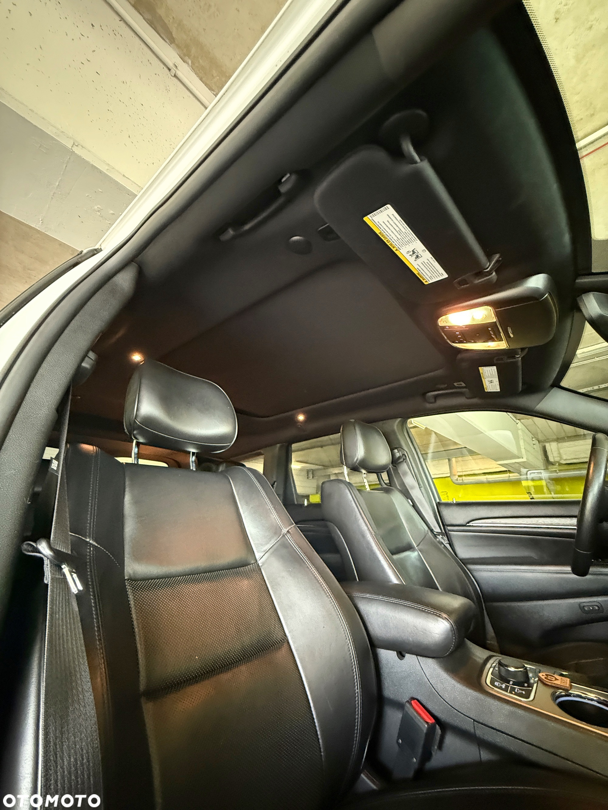 Jeep Grand Cherokee 5.7 V8 HEMI Overland Summit - 13