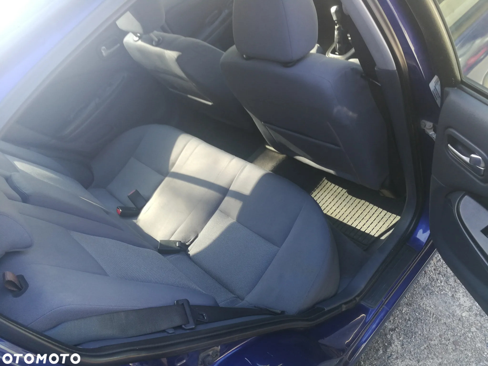 Nissan Almera - 5