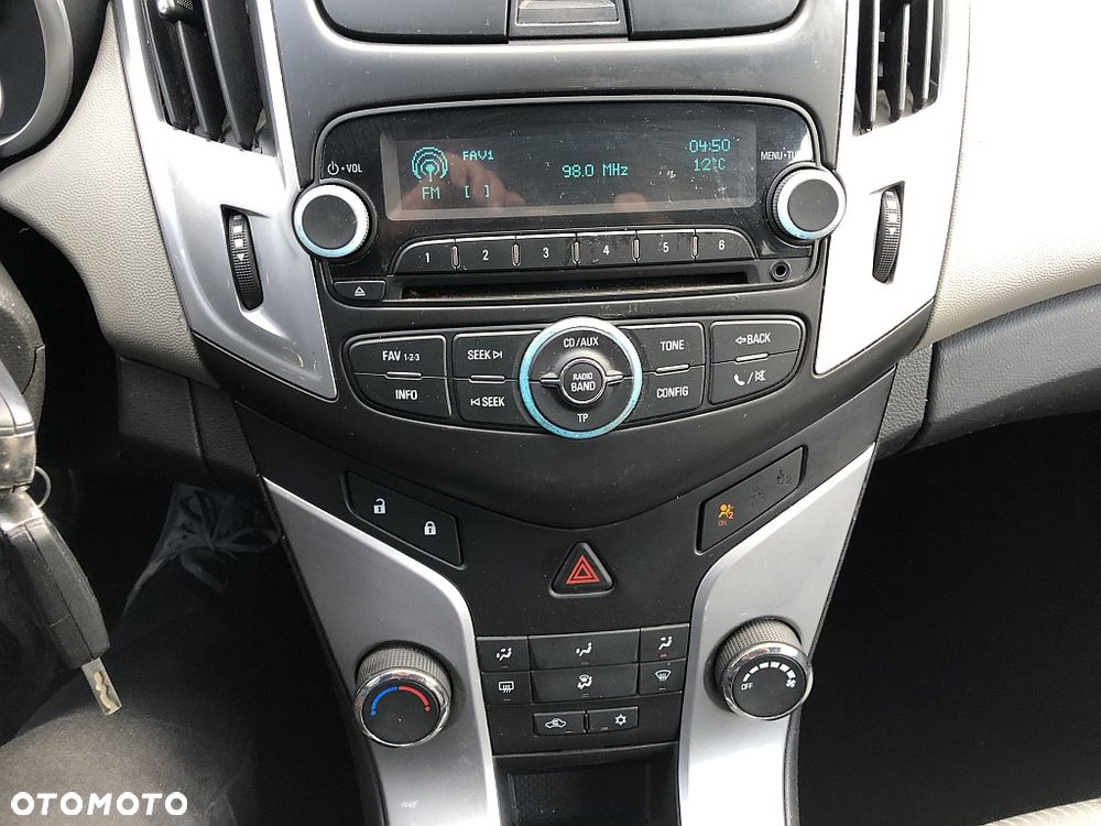 Chevrolet Cruze 1.6 LT - 11