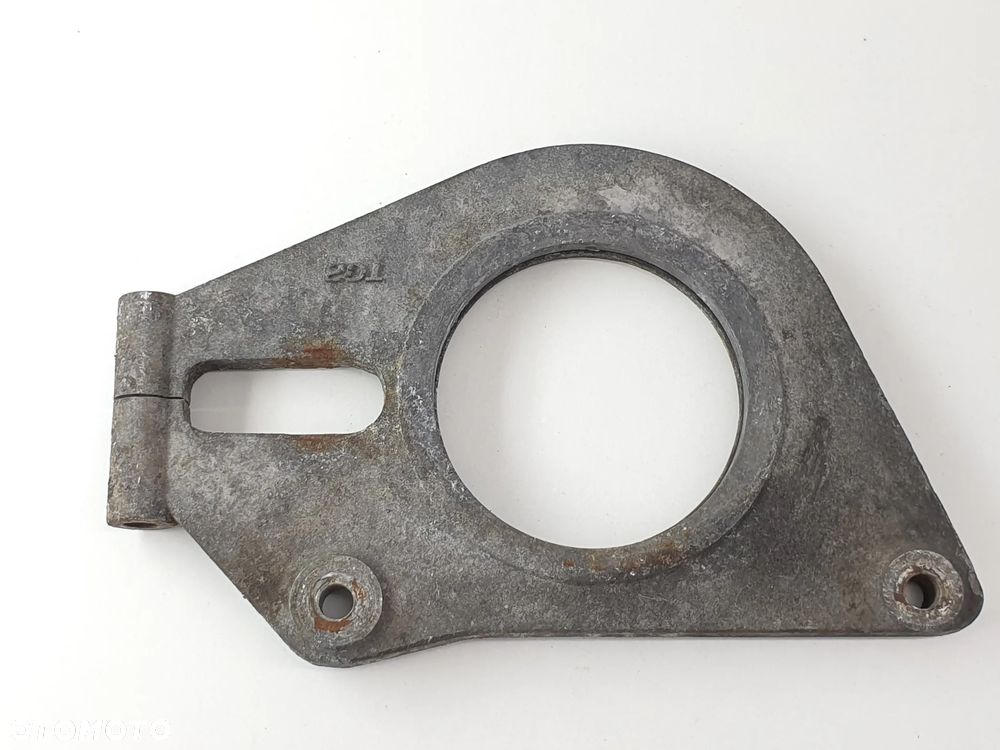 MOCOWANIE ZACISKU JARZMO  TGB BLADE 250 - 2