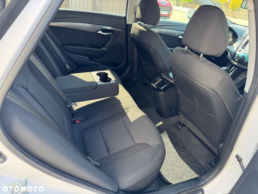 Hyundai i40 Kombi 1.7 CRDi Trend - 11