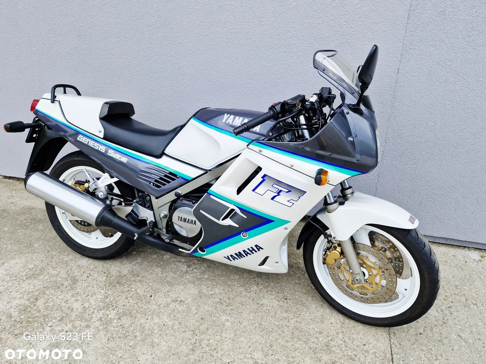 Yamaha FZ - 1
