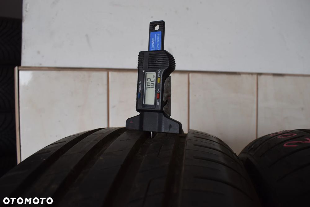 R17 205/55 Goodyear Efficient Grip Performance - 4