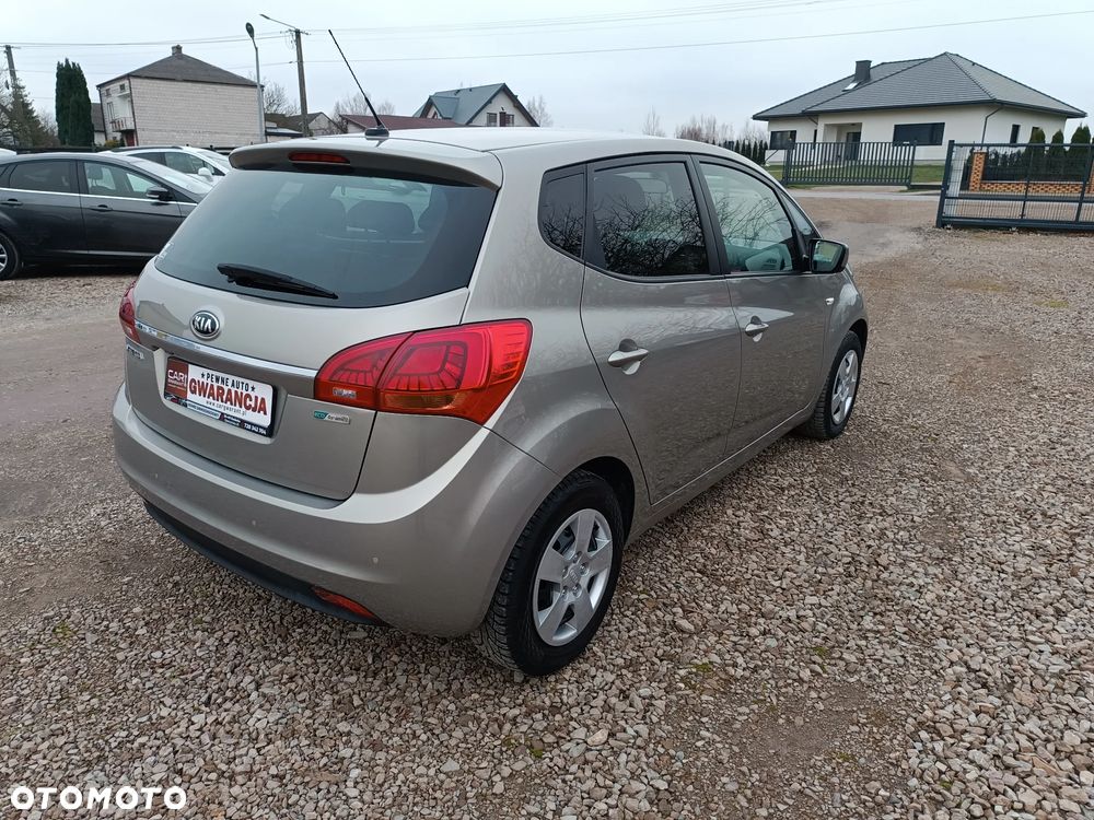 Kia Venga 1.4 CRDi 90 Business Line - 13