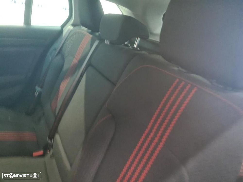 Renault Mégane Sport Tourer 1.5 Blue dCi R.S. Line EDC - 6