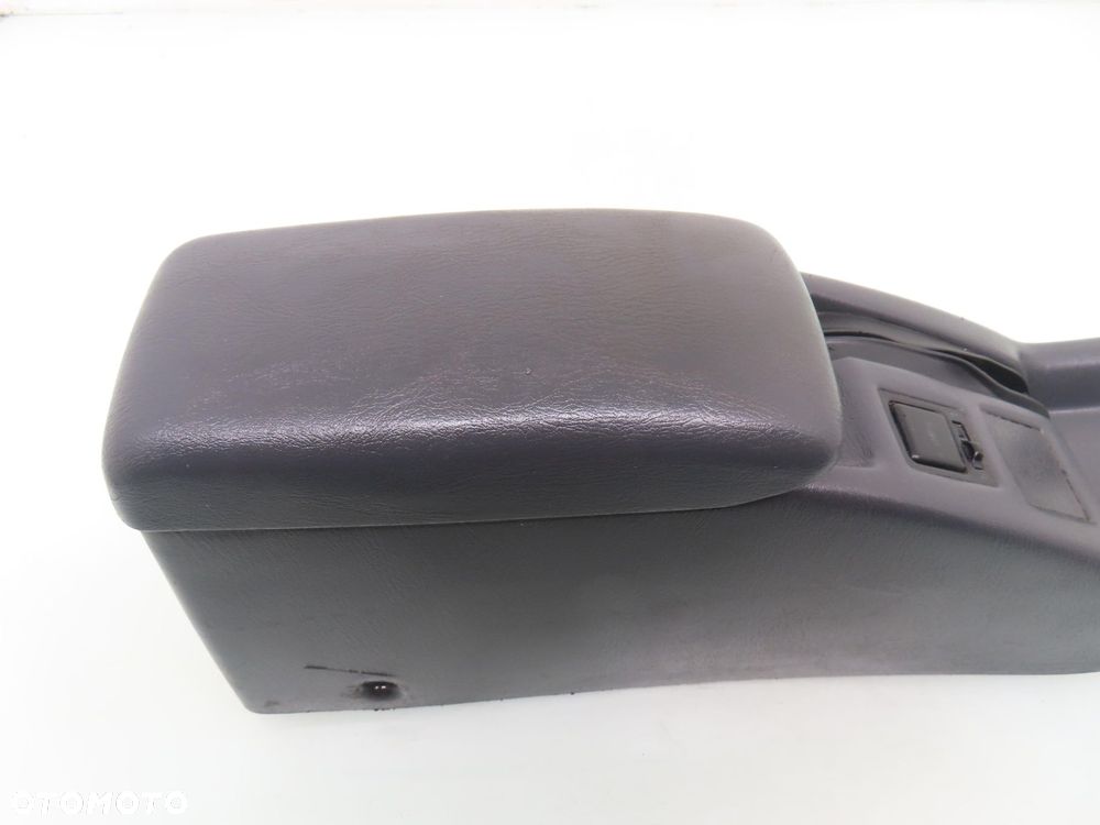 PODŁOKIETNIK TOYOTA CELICA V T18 5881120310 5880120200 - 9