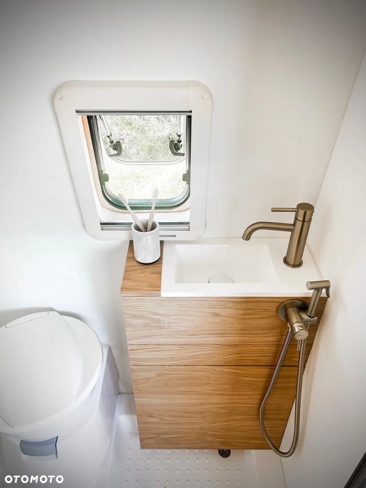 Mercedes-Benz SPRINTER 317 - 8