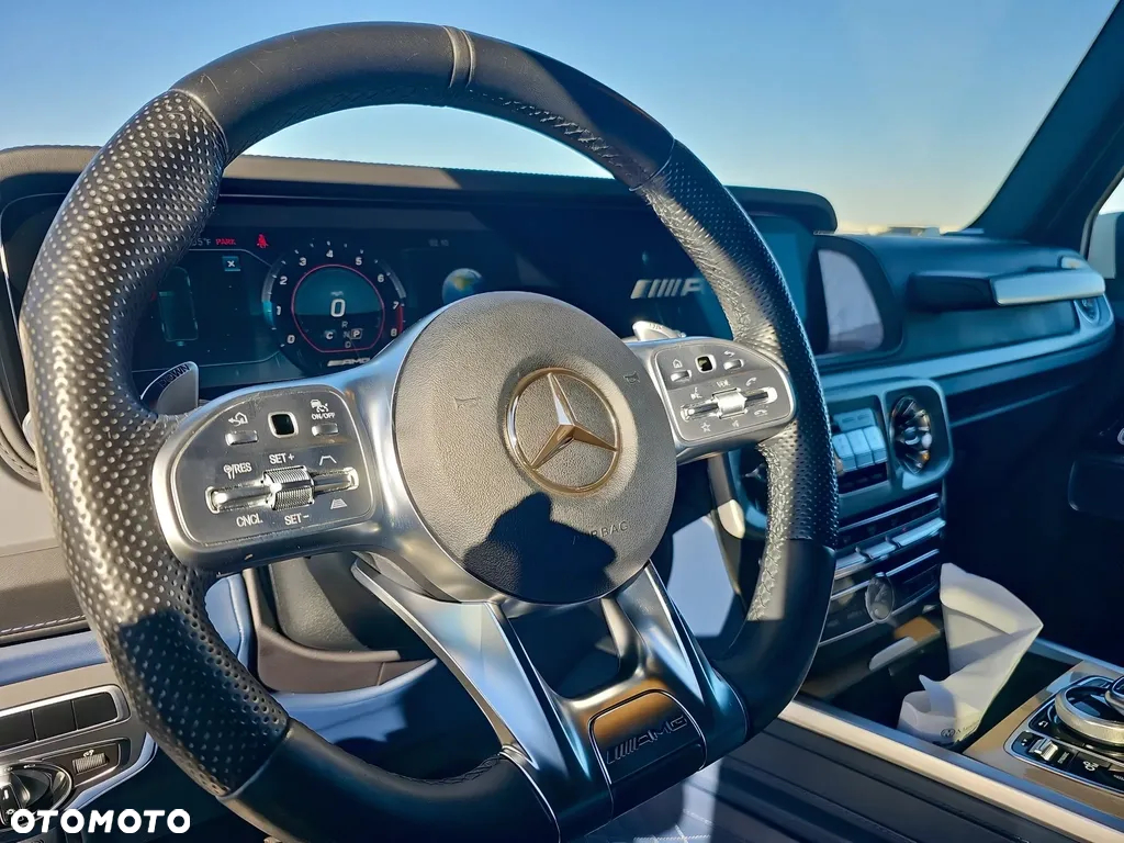 Mercedes-Benz Klasa G AMG 63 4x4 - 9