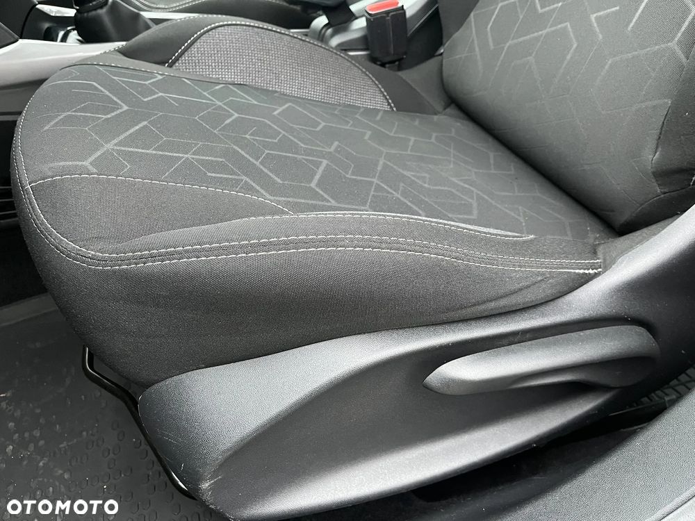 Peugeot 2008 1.2 Pure Tech Active S&S - 12