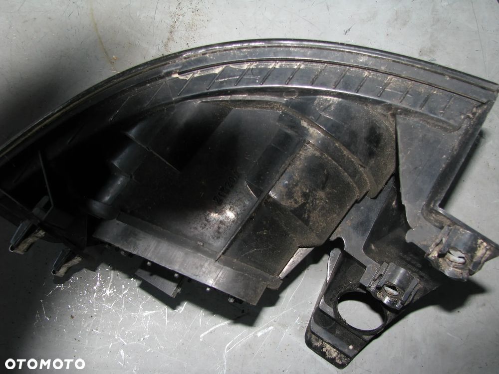 LAMPA PRAWA TYLNA SEAT IBIZA III 6L6945095A - 5