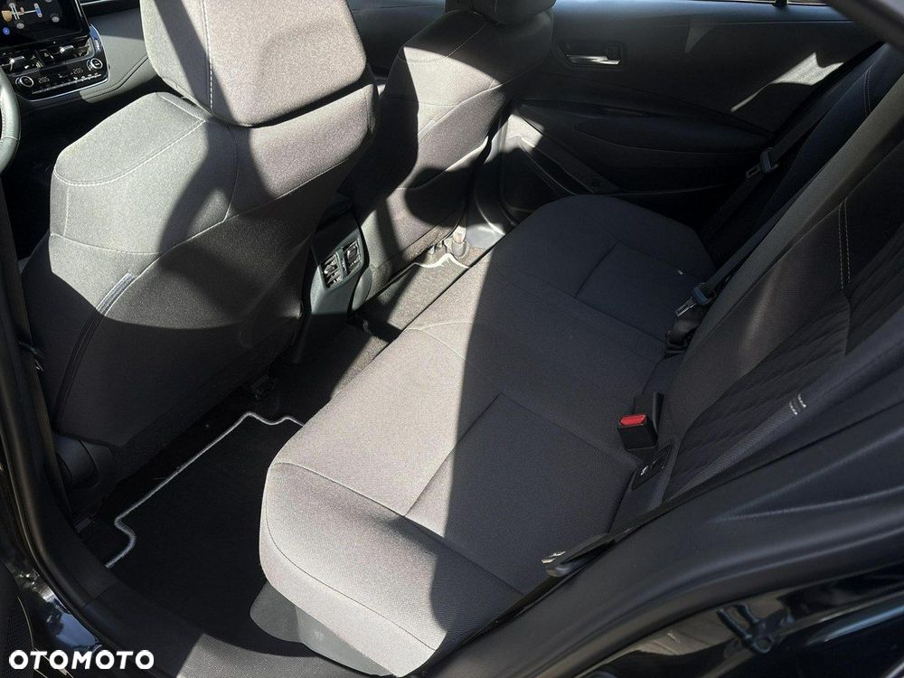 Toyota Corolla - 25