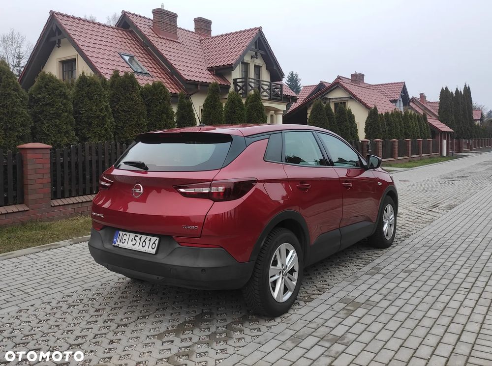 Opel Grandland X 1.2 T Enjoy S&S - 10