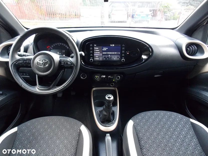 Toyota Aygo X 1.0 VVT-i Style - 10