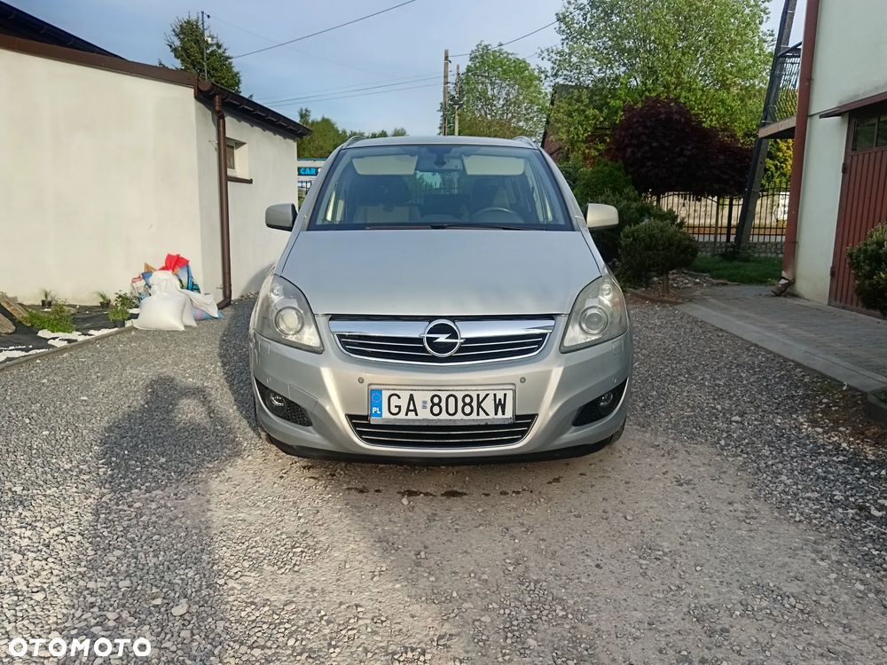 Opel Zafira 1.8 Innovation 110 Jahre - 9