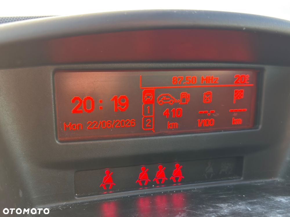 Peugeot 207 - 37