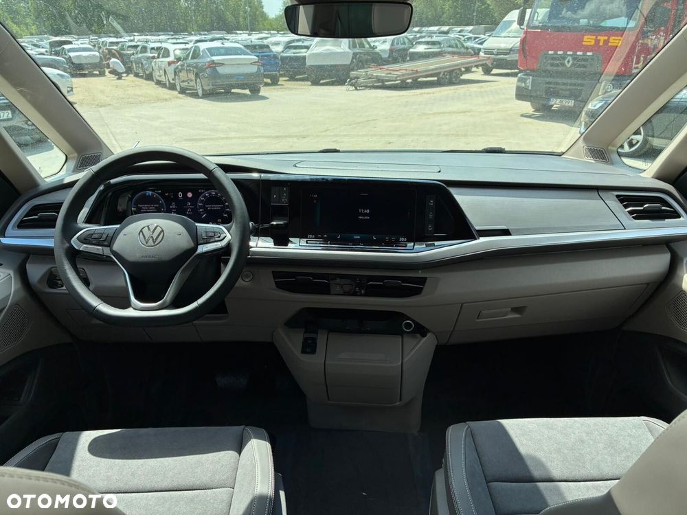 Volkswagen Multivan - 12