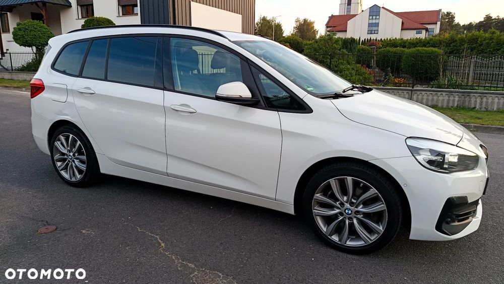 BMW Seria 2 220d xDrive Sport-Aut - 37
