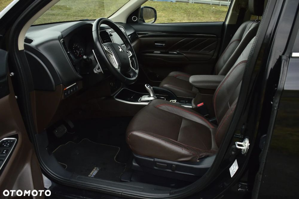 Mitsubishi Outlander 2.0 4WD Top - 6