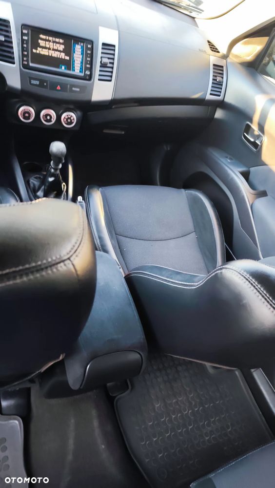 Peugeot 4007 HDI FAP 7-Sitzer Allure - 7