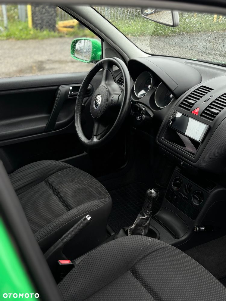 Volkswagen Polo - 5