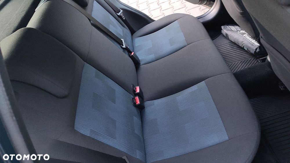 Ford Fiesta 1.4 Ghia - 30