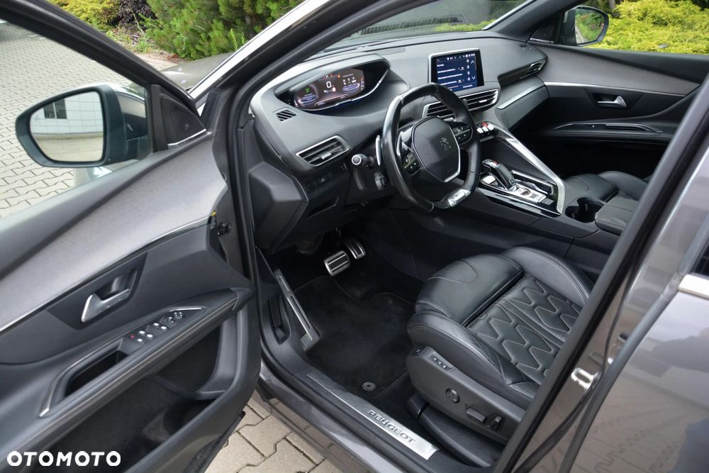 Peugeot 5008 BlueHDi 180 EAT8 GT - 23