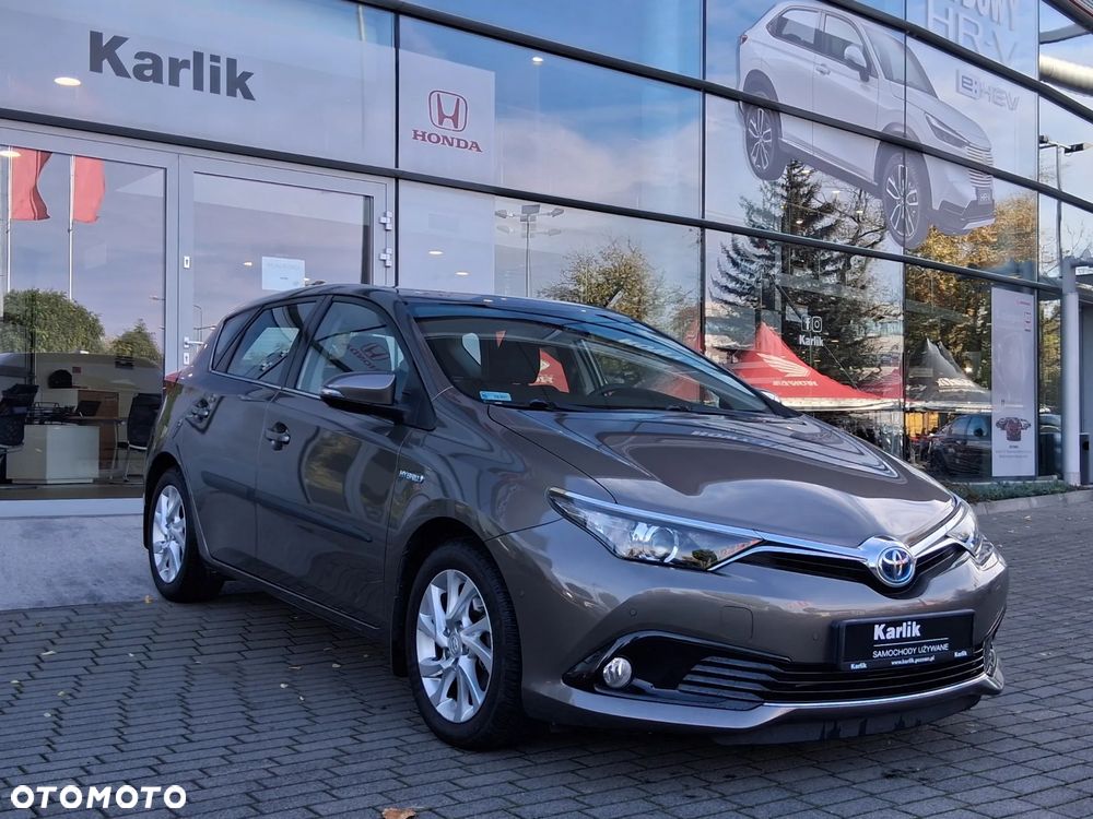 Toyota Auris Hybrid 135 Premium - 2