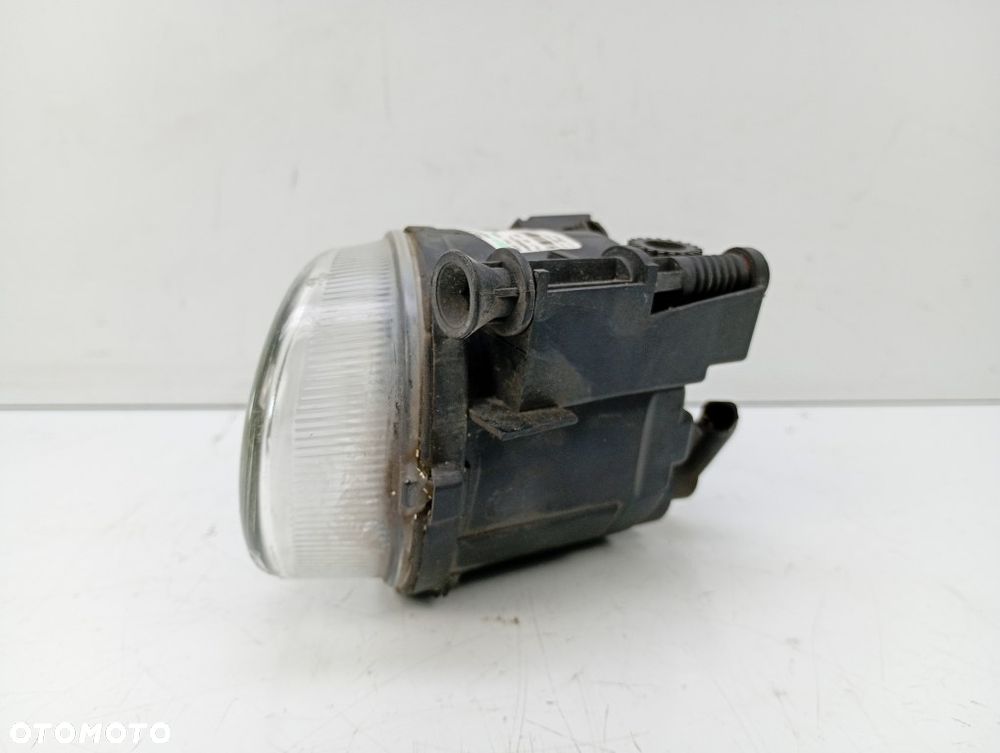lampa przeciwmgielna halogen lewy audi A4 b7 A3 8P 8E0941699E - 4