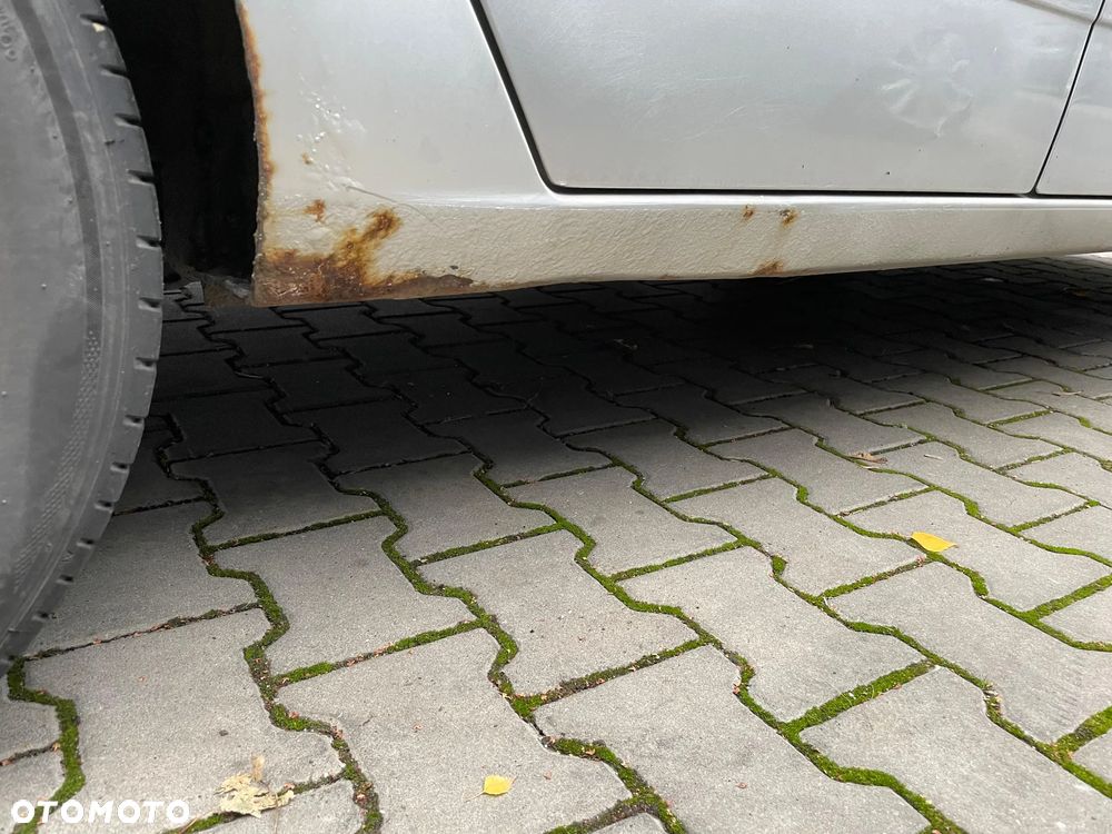 Opel Astra 1.6 - 9