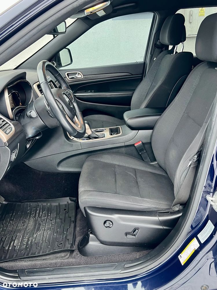Jeep Grand Cherokee - 17