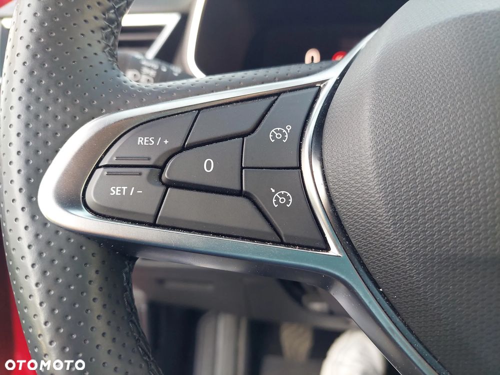 Renault Clio 1.0 TCe Techno - 24