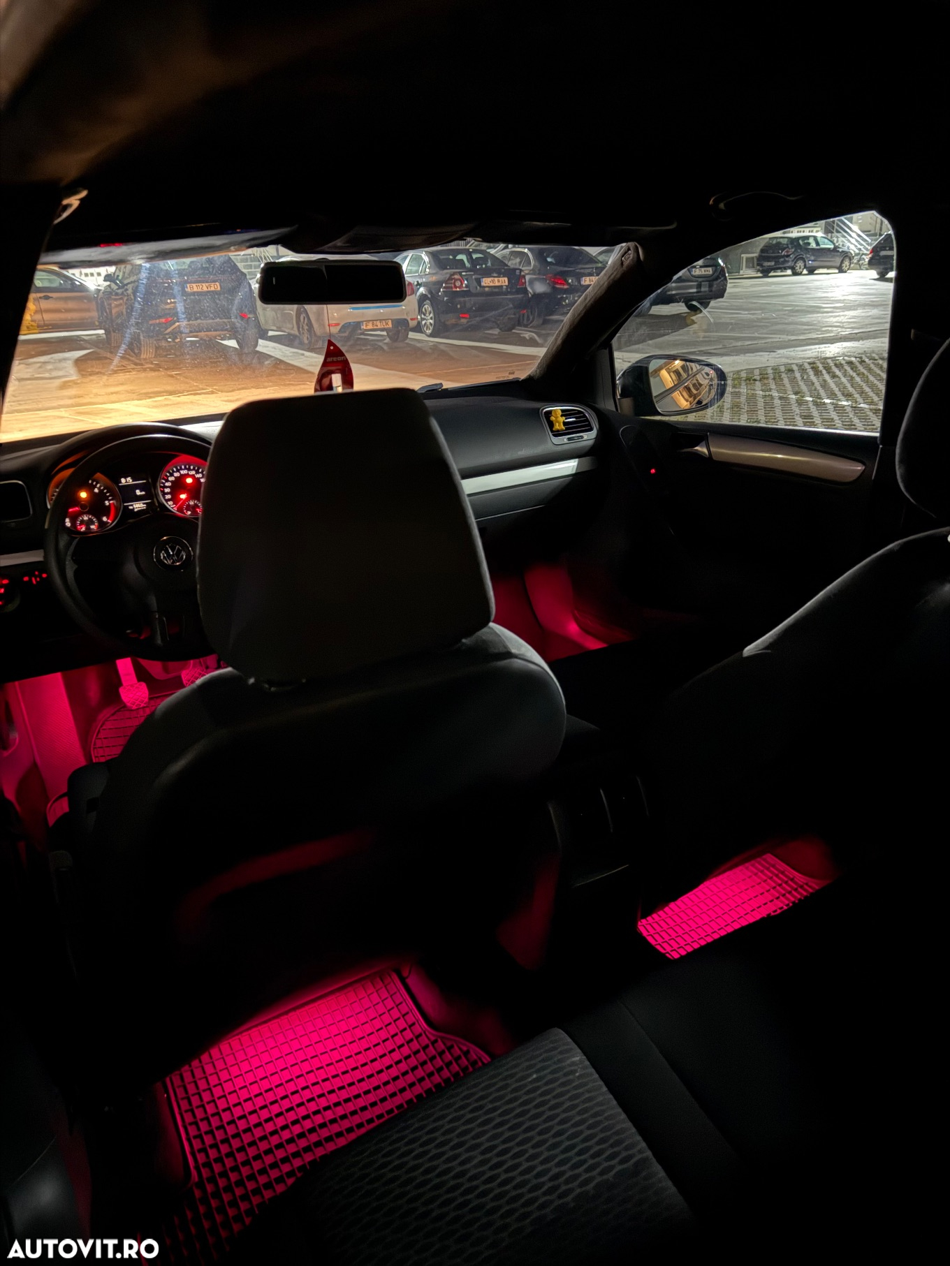 Volkswagen Golf - 16