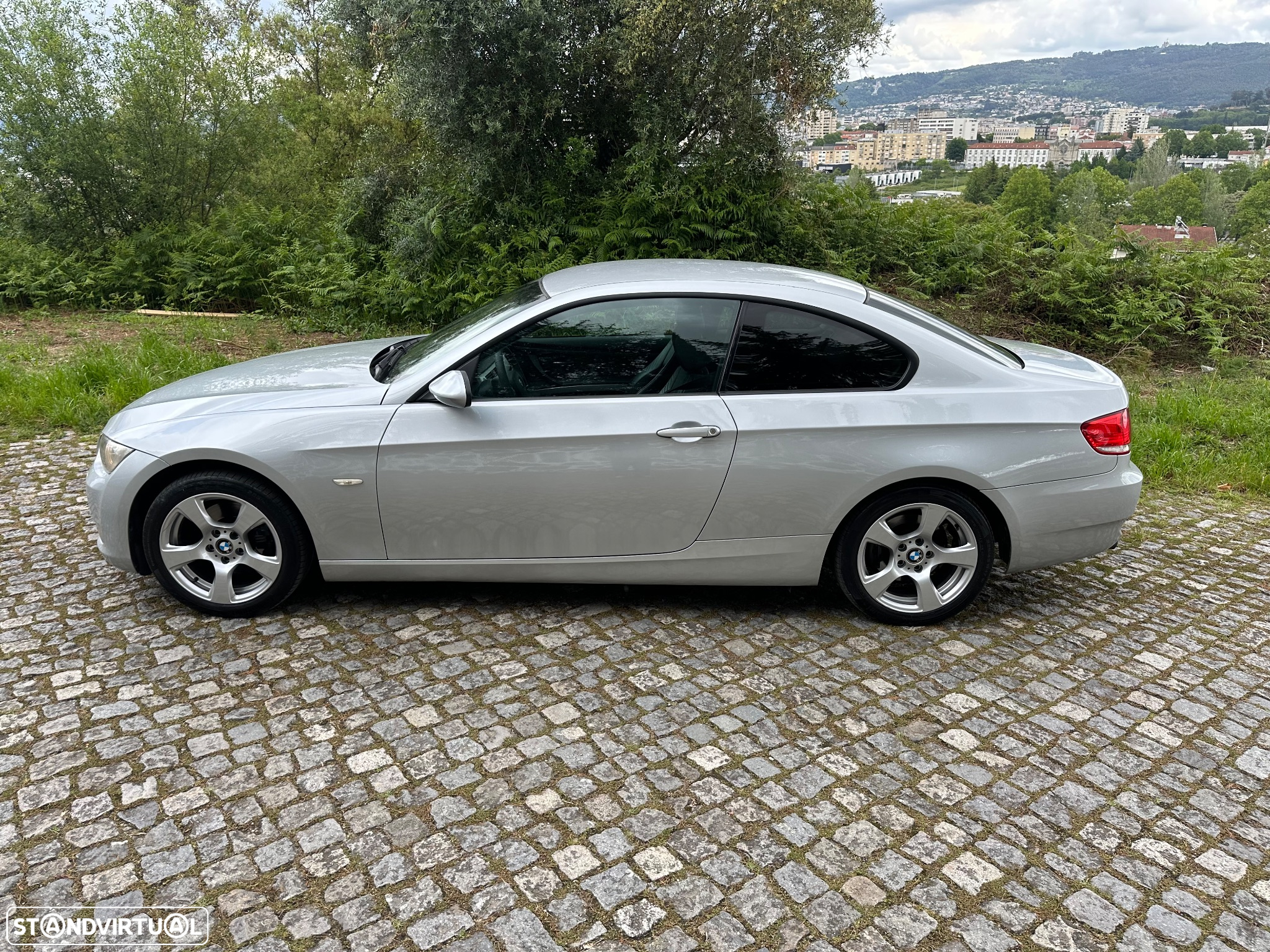 BMW 320 d Coupe Auto - 11