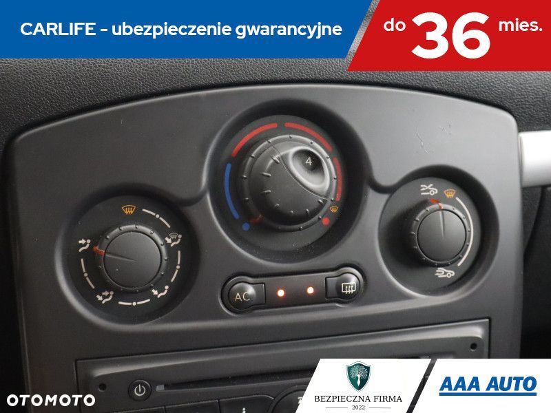 Renault Clio - 19