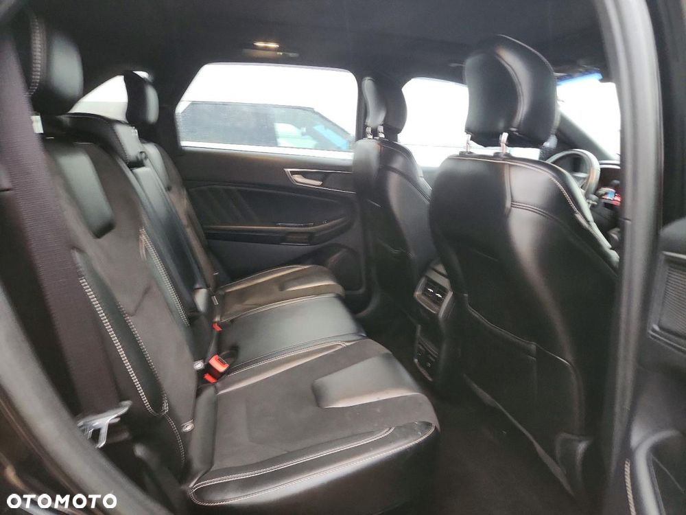 Ford Edge - 10