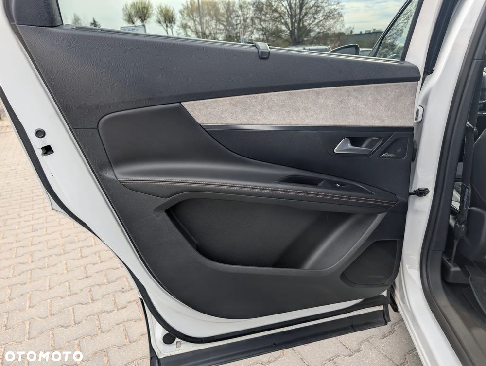 Peugeot 5008 2.0 BlueHDI GT S&S EAT6 - 11