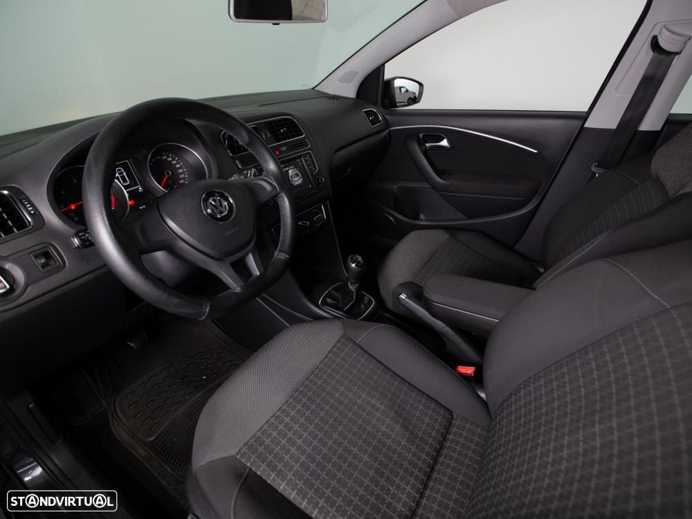 VW Polo 1.4 TDI (Blue Motion ) Highline - 7