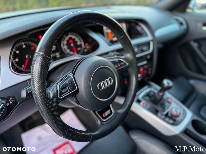 Audi A4 Limousine - 29