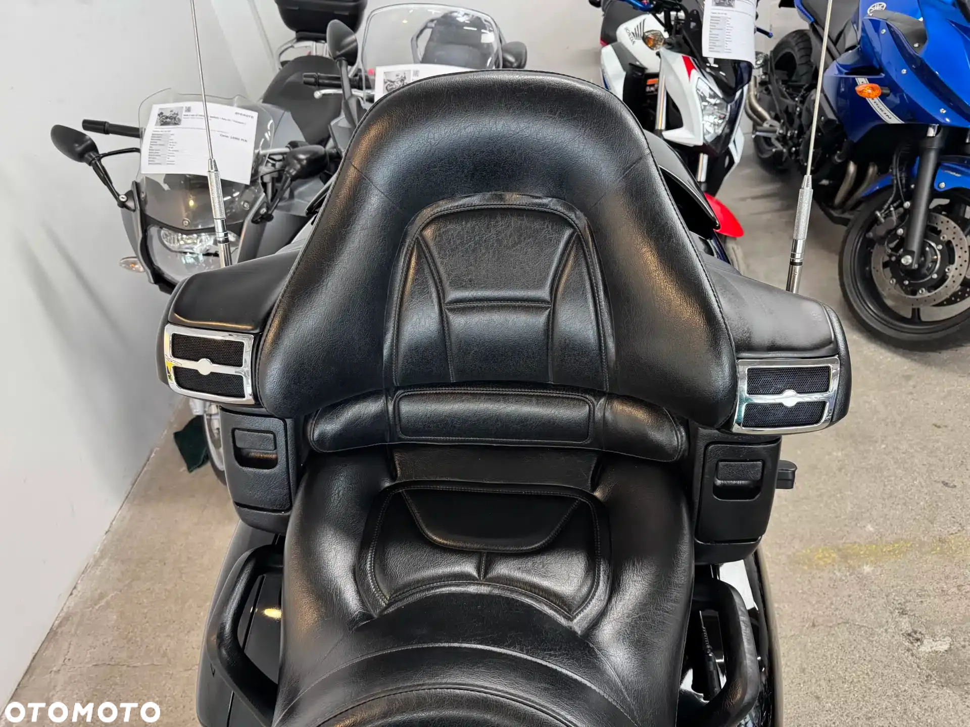 Honda GL - 28