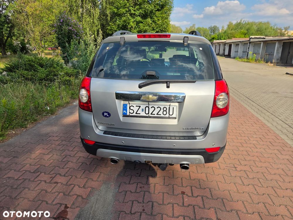 Chevrolet Captiva 3.2 LT high - 19