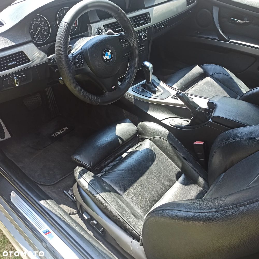 BMW Seria 3 335i M Sport Edition - 9